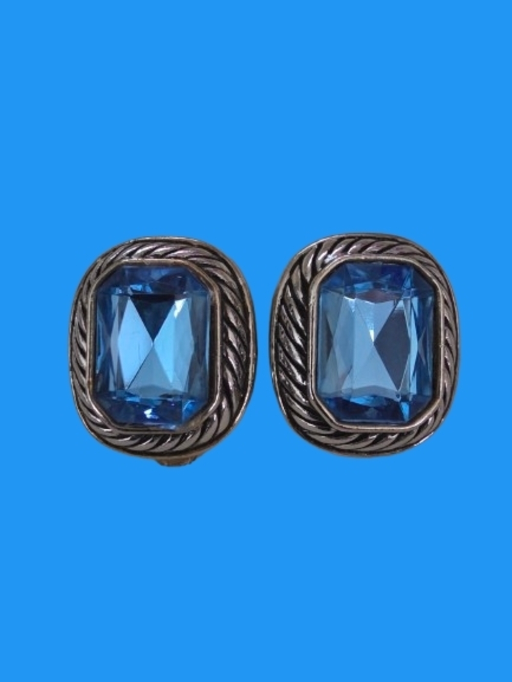 📣 Classic Y2K Blue 💙 Two Tone Gold / Silver / Black Rope FASHION Clip Earrings